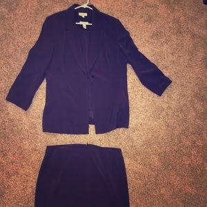 Purple 3 piece skirt suit Women’s 18